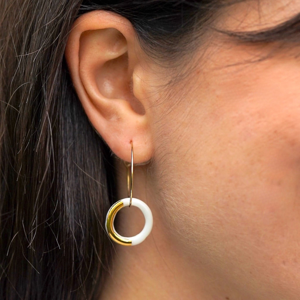 Créoles Cercle en Porcelaine Blanche et Or