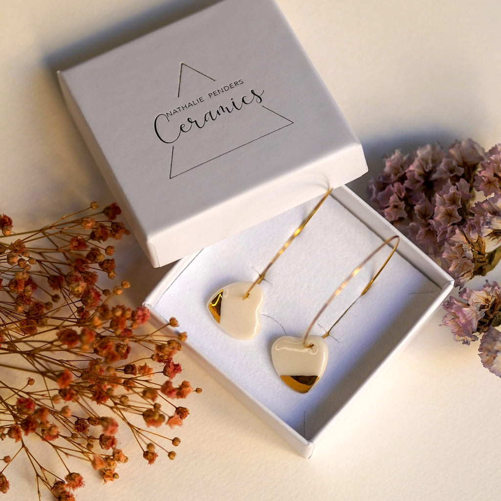 Créoles Grands Coeurs en Porcelaine Blanche et Or