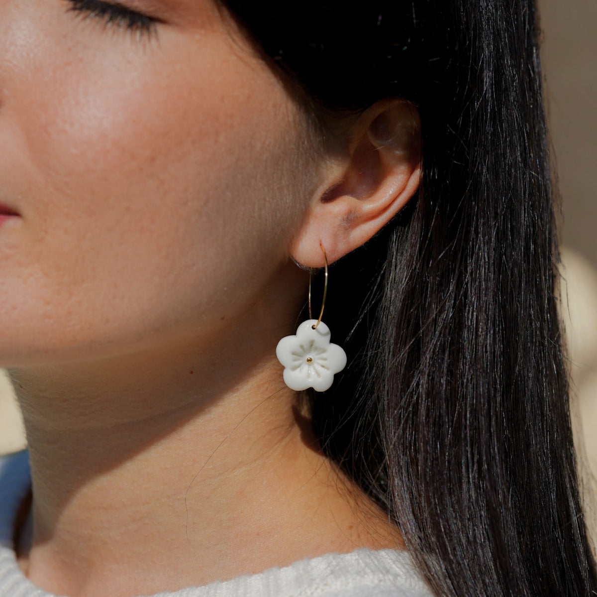 Créoles Seventie – Porcelaine et or