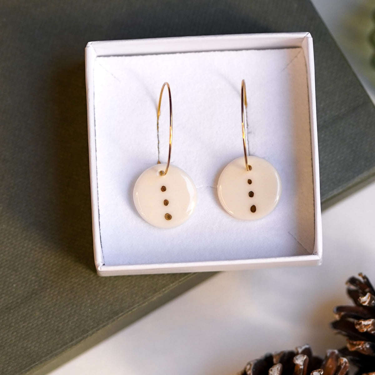 Créoles 3 Points Or en Porcelaine Blanche