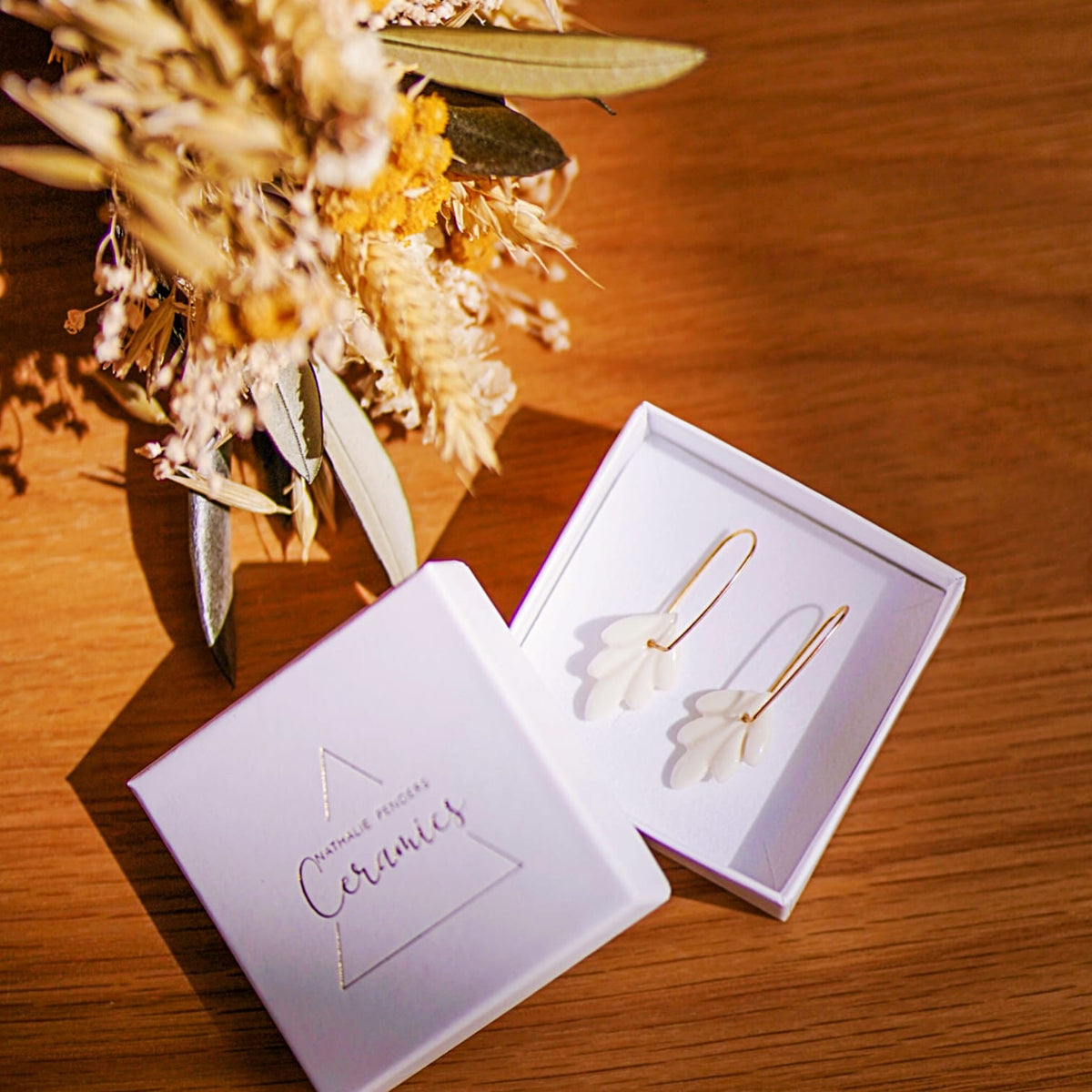 Dormeuses Lys en Porcelaine Blanche