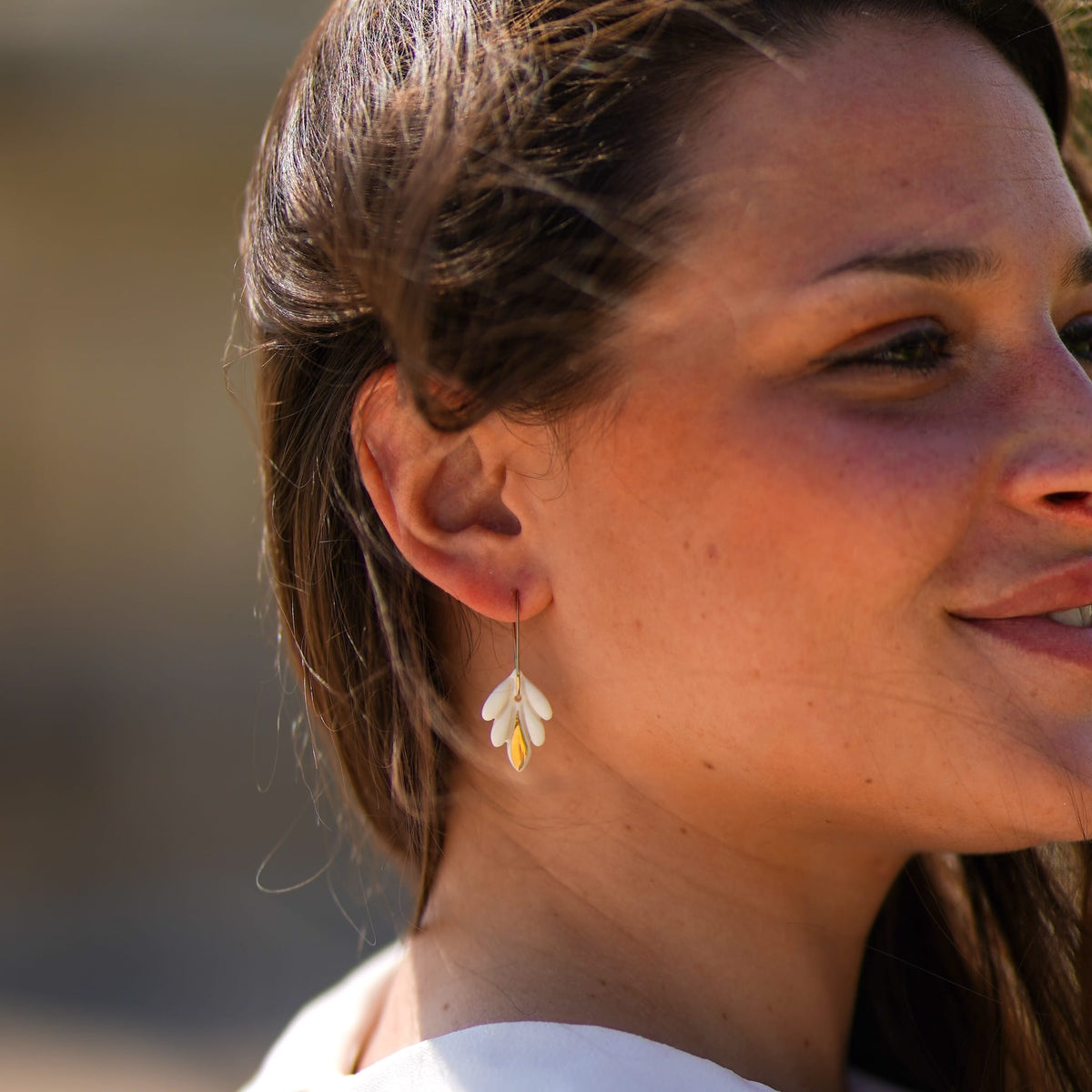 Dormeuses Lys en Porcelaine Blanche et Or