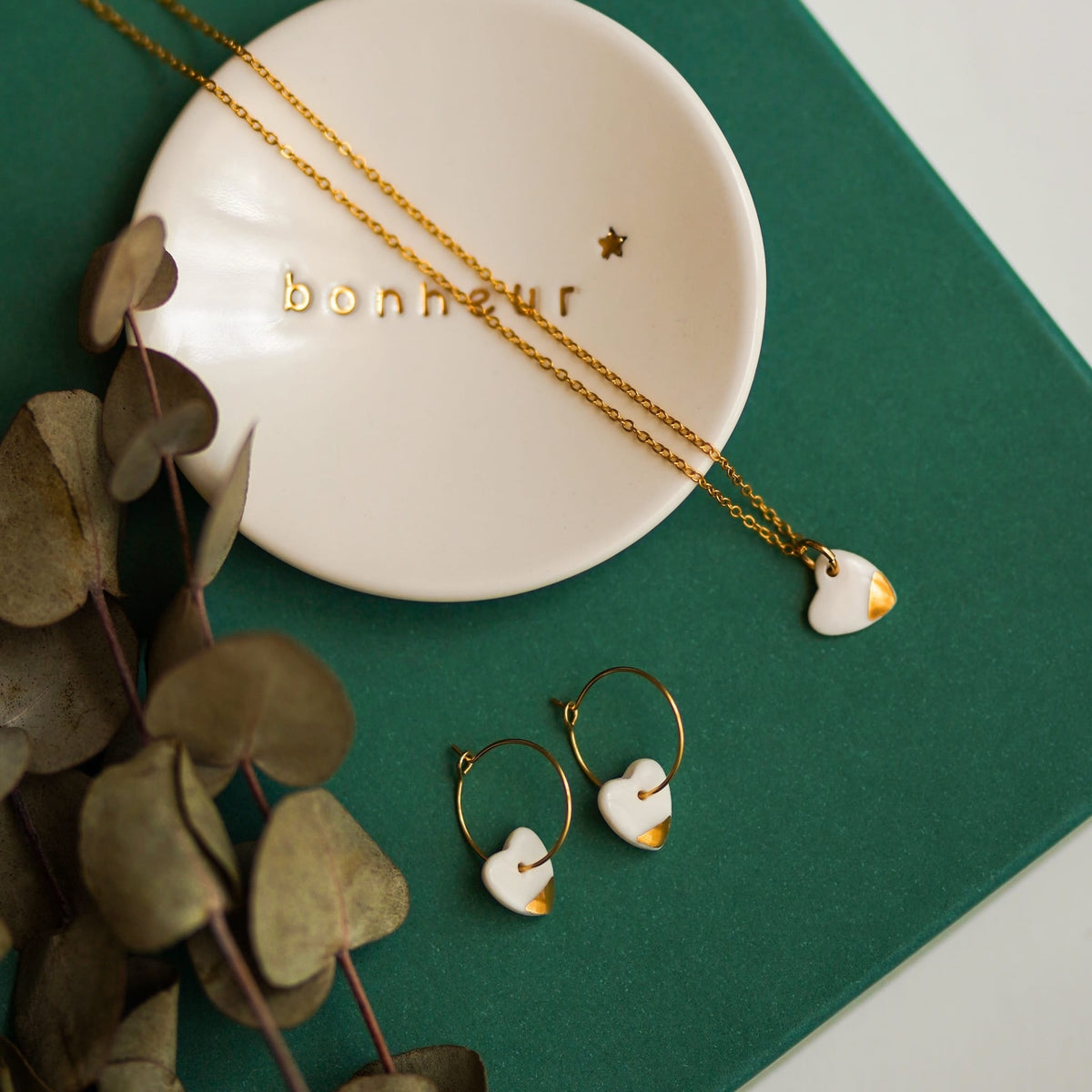 Collier petit coeur en porcelaine et or