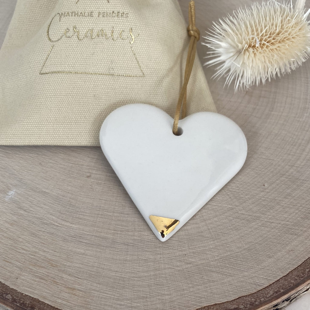 coeur en porcelaine blanche et or décoration artisanale