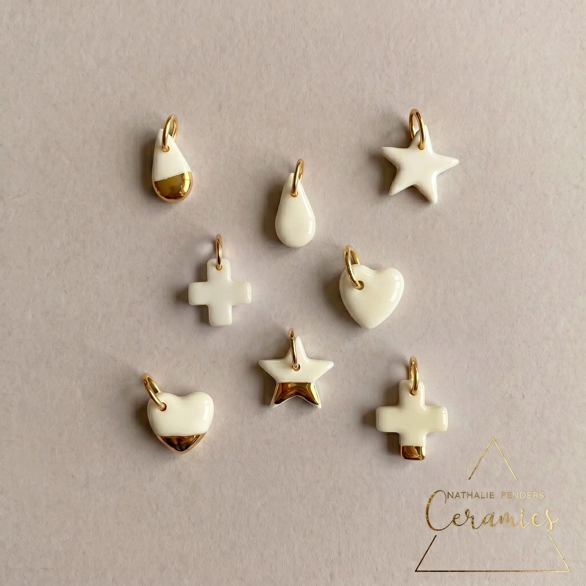 Pendants en porcelaine et or pour mettre sur un bracelet