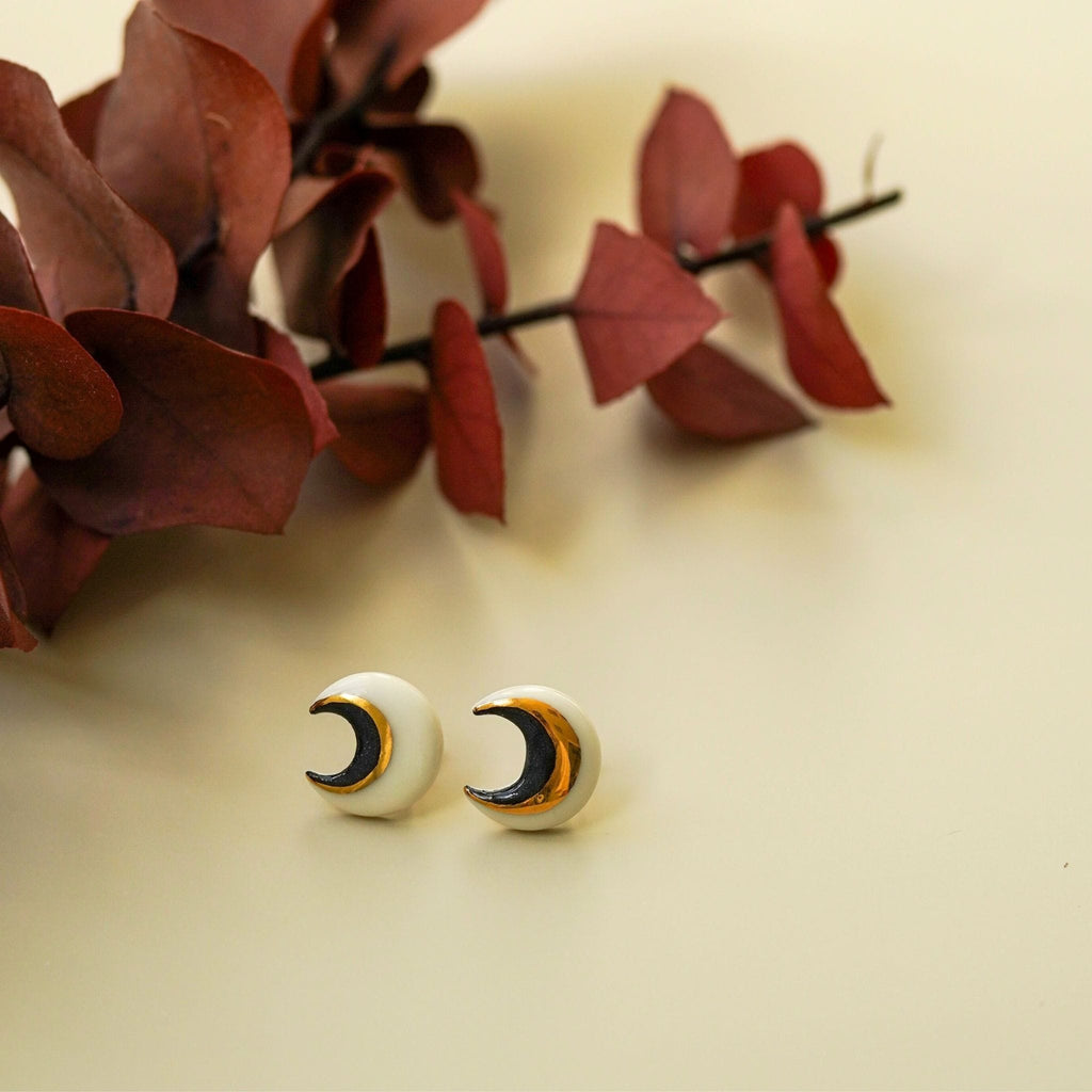 Puces Cosma Noir – Porcelaine blanche, noir profond et or