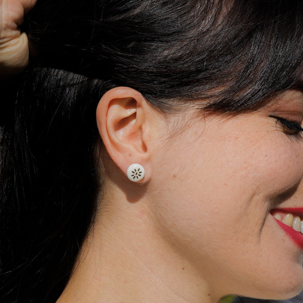 Puces Soleil – Porcelaine et or